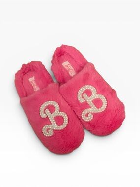 Barbie Pink Plush Faux Fur Slippers Pearl Logo Women’s Size 8/9